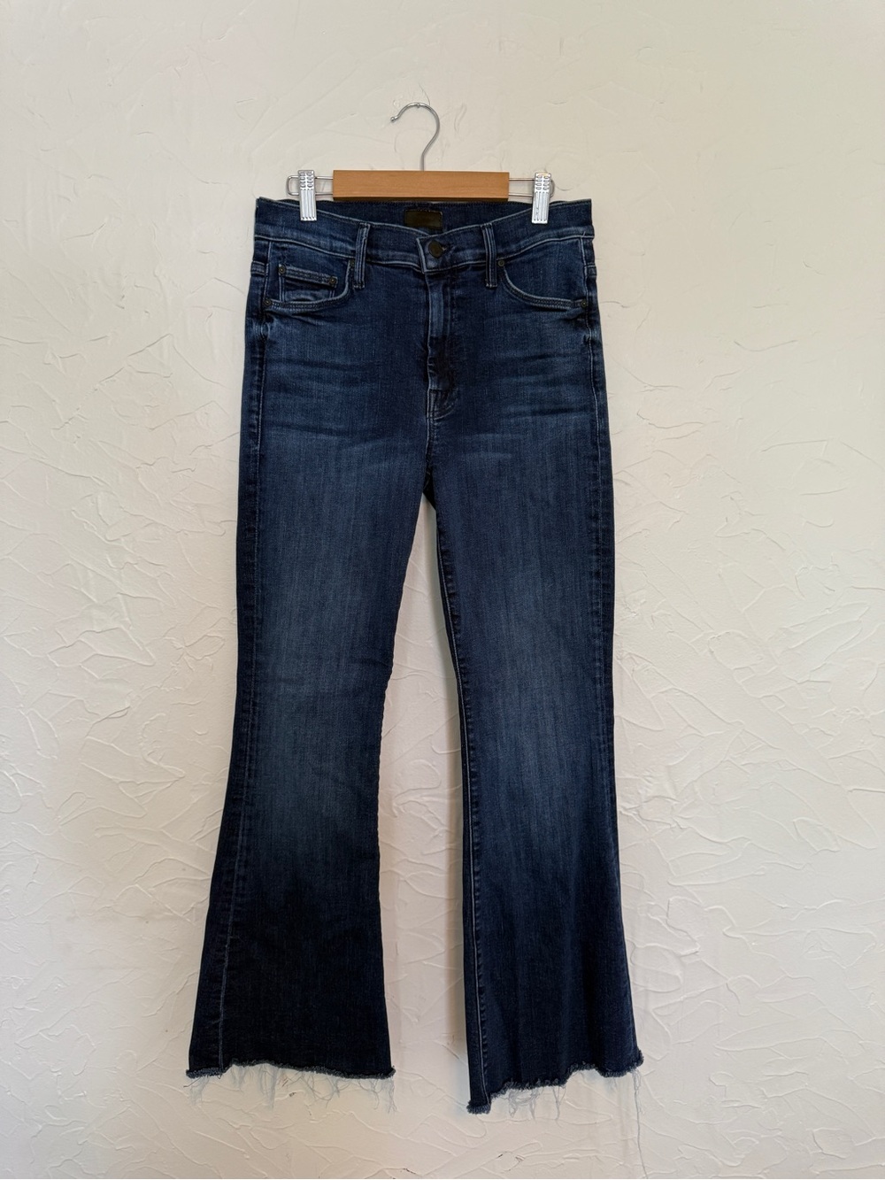 Mother Denim The Weekender Fray Size 27